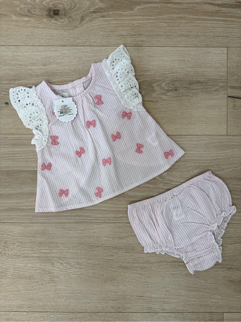 NEW Mud Pie Bow Embroidered Pinafore Set